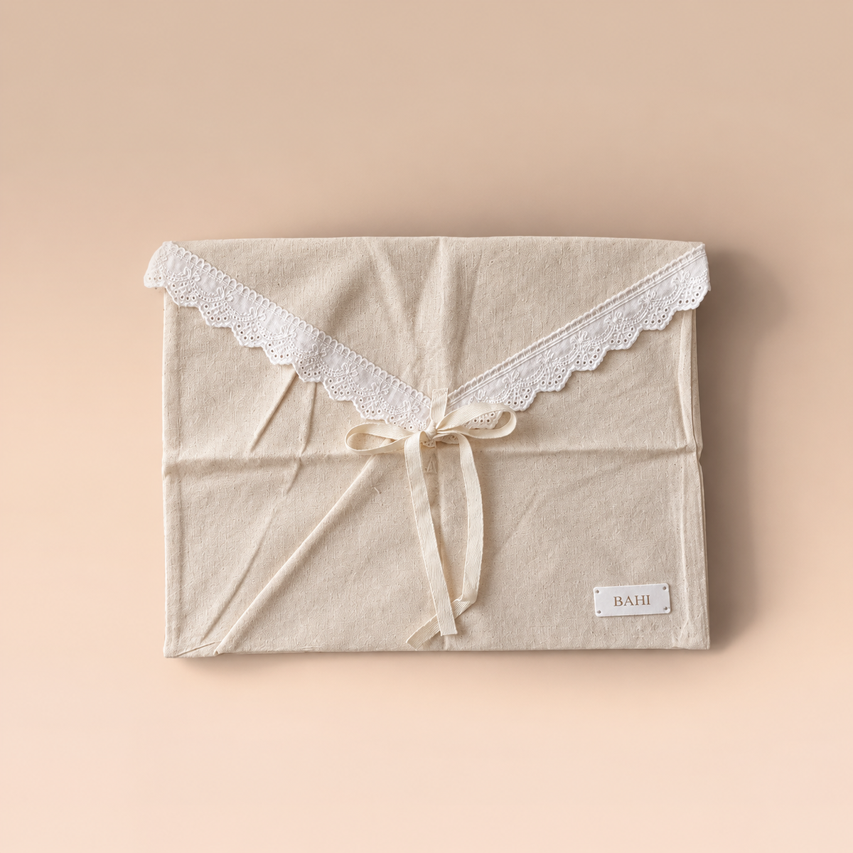 The Lace Pouch Set